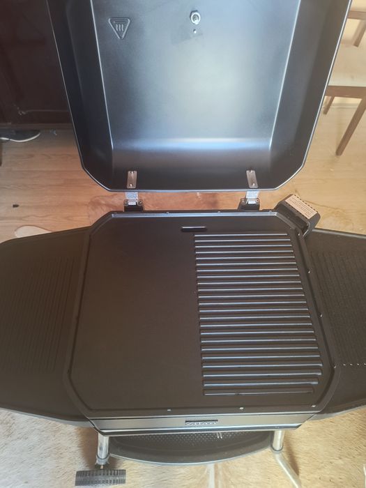 Se vinde grill electric