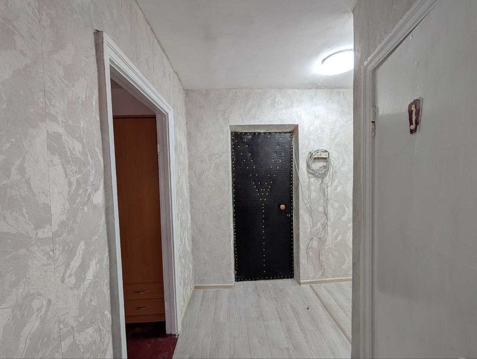 Продам 2-комн.квартиру в 13 микрорайоне