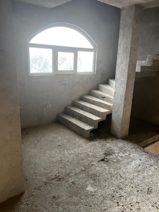 Se vinde VILĂ urgent (20.000€ cash) + rate lunar.