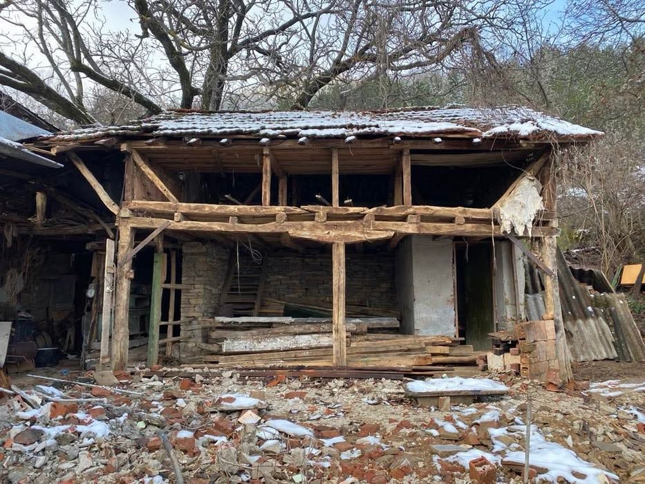 Продава се Къща в Троян - 628 кв.м за 53 €/кв.м - Снимка #11