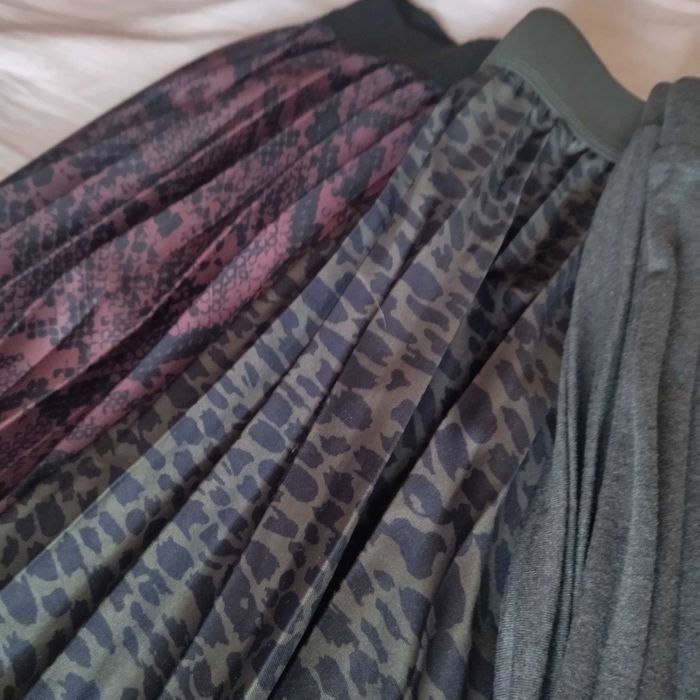 Поли солей и плисе средна дължина