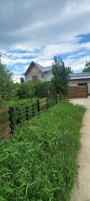 Teren si constructii de vanzare