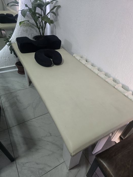 Продам Кушетку и подушки