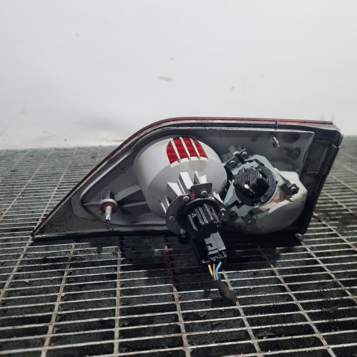 Stop haion dreapta BMW X3 E83 - SUV 4 Usi (1313) Bec clasic