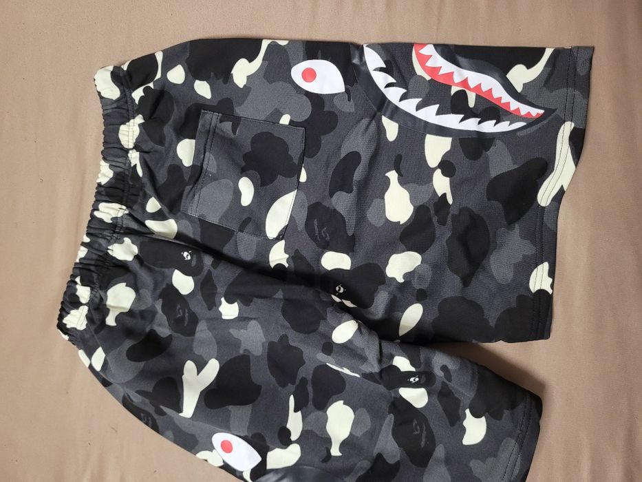 Шорти Bape camo размер М