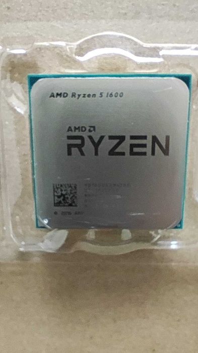 AMD Ryzen 5 1600 + AMD Wraith Prism RGB (AM4) – комплект