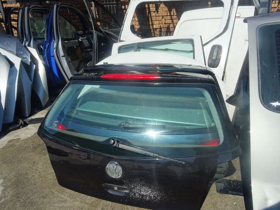 Vand Haion Volkswagen Polo Cross din 2008 volan pe stanga fara rugina fara lovituri