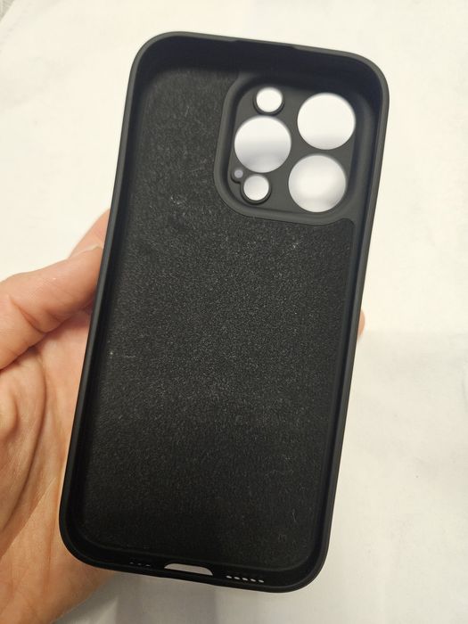 Husa iPhone 15 Pro NOUĂ