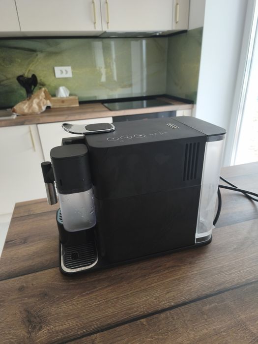 Aparat de cafea Nespresso