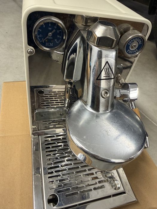 Ecm Puristika Cream Espresso Machine еспресо машина за кафе на зърна