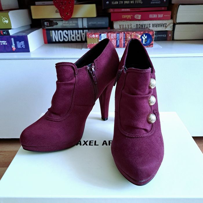 Botine, pantofi cu toc