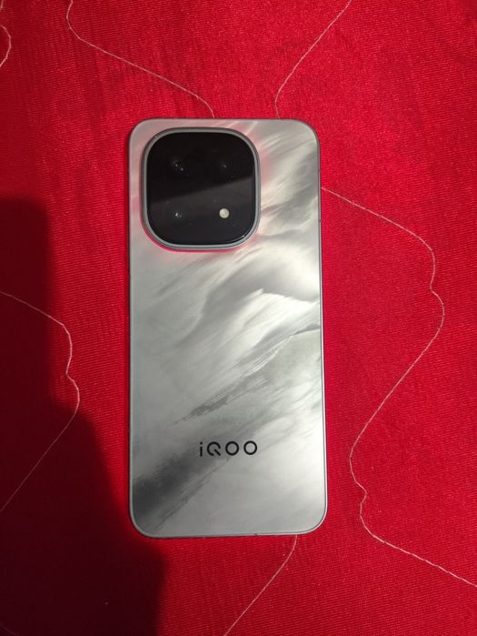 Iqoo 15 игравой  телефон