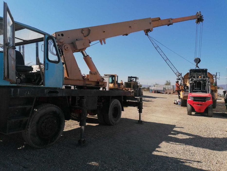 Reparatii Mecanica Electrica Hidraulica Pneumatica AC Geamuri UTILAJE