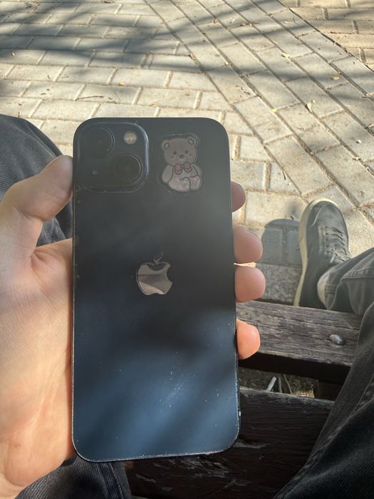 Продам айфон 13