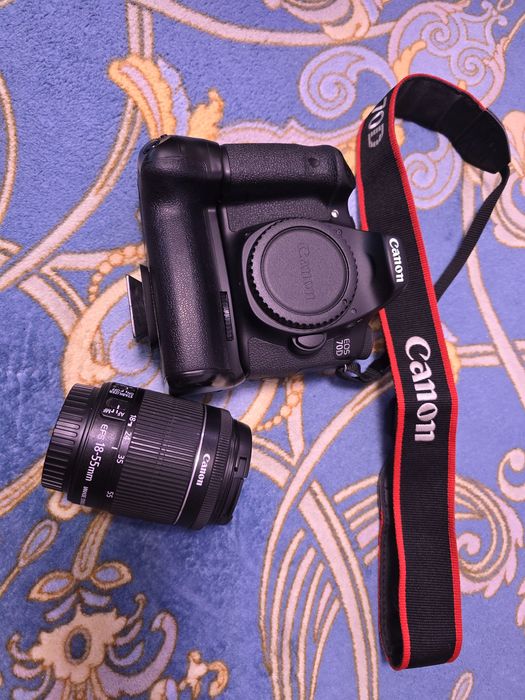 Aparat foto Canon 70d