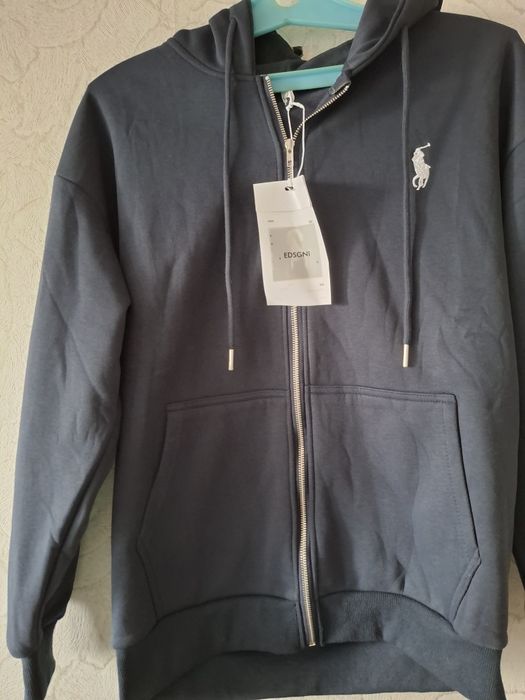 Нов. толстовка. Р. 52