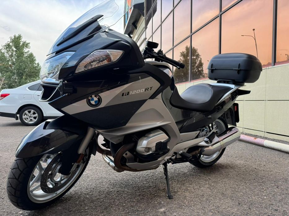 Продам мотоцикл BMW 1200R