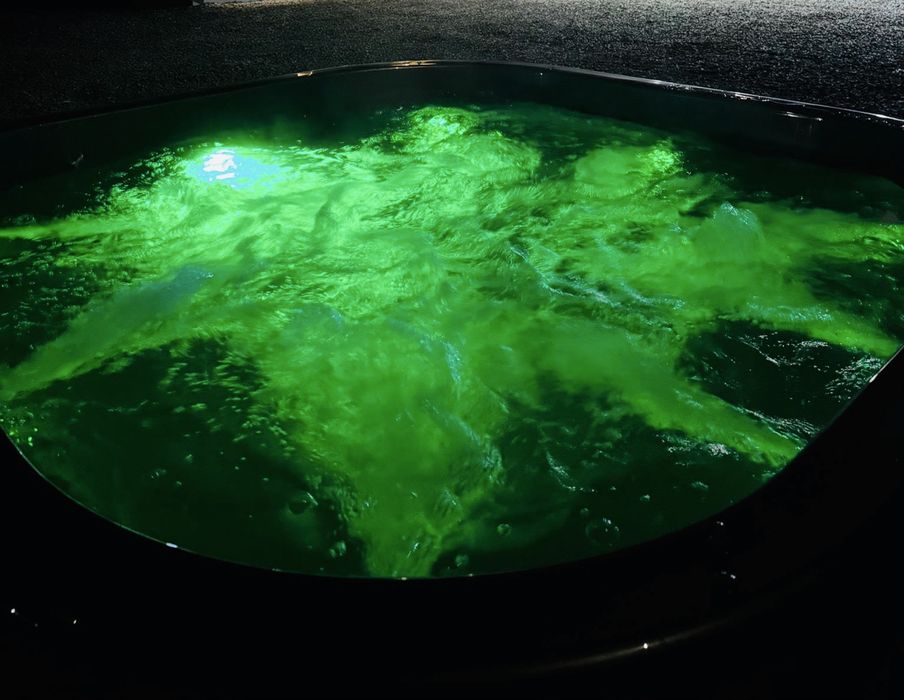 Ciubar  jacuzzi Hidromasaj Aero Masaj 8-10 peroane , acrilic