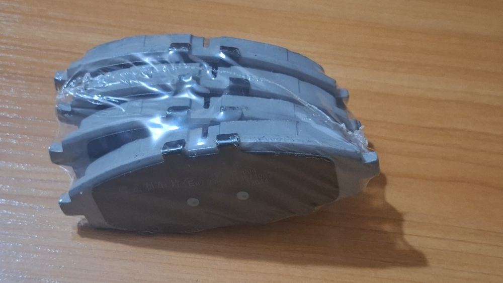 Продам тормозные колодки