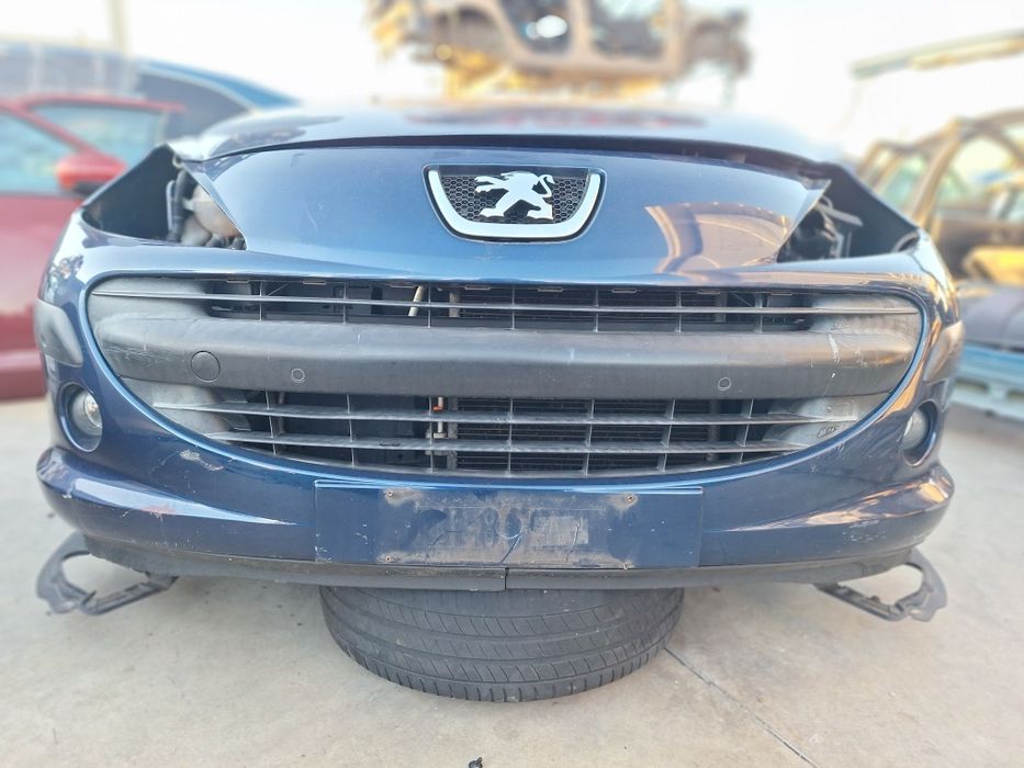 Предна броня с парктроници Peugeot 207 / Пежо 207 2007г.
