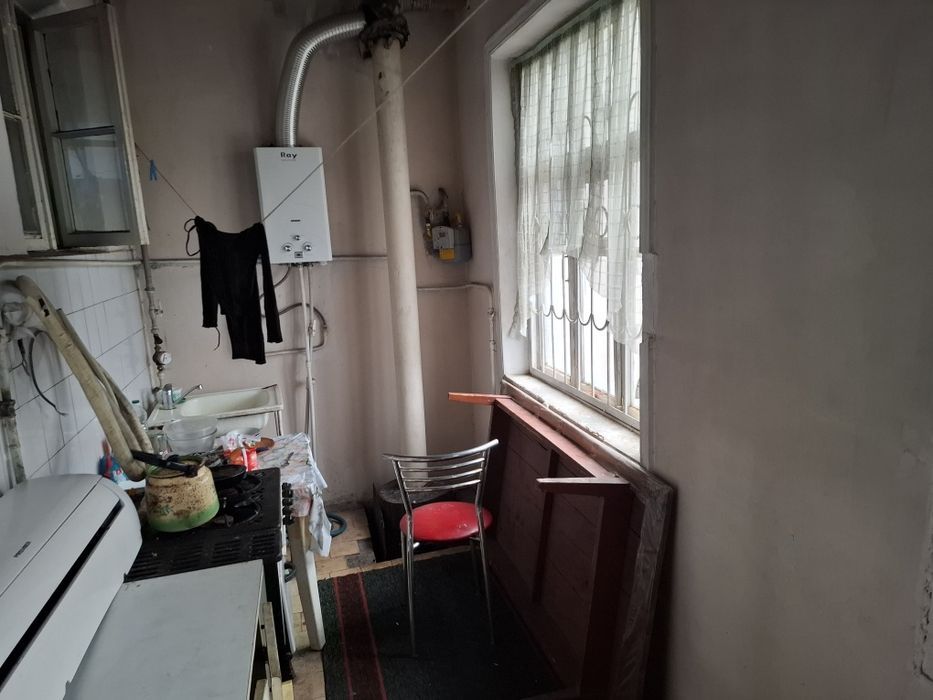 Продаётся 4 ком квартира в центре А. Наваи оринтир Мих бургер