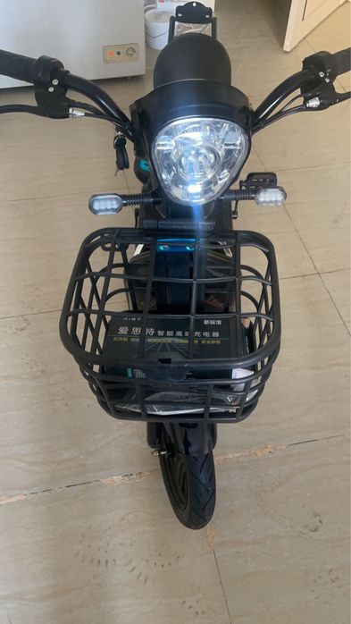 Электроскутер Мопед