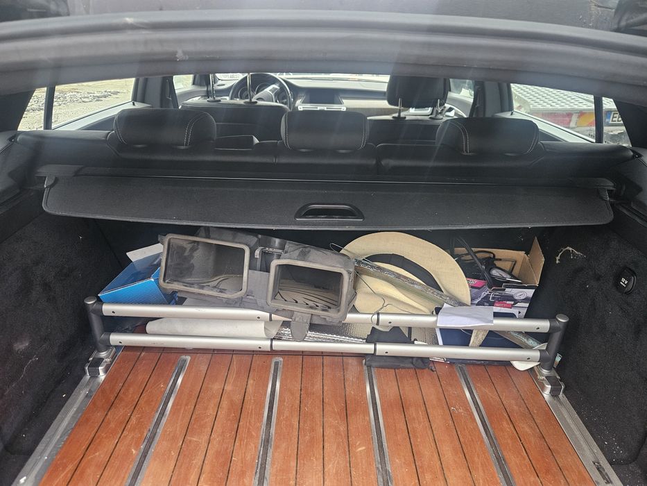 Щора в багажника за Мерцедес Cls комби w218