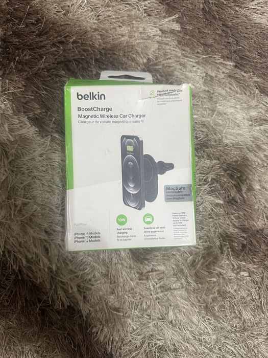 Belkin BoostCharge suport auto