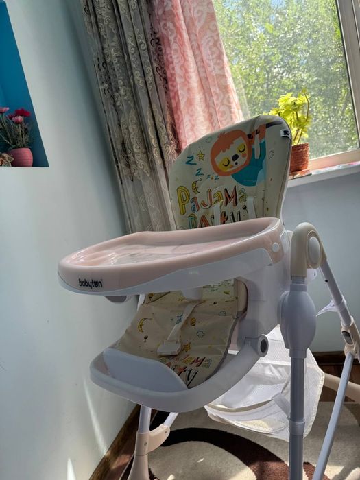 Продам детский стол