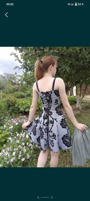 Платье нарядное женское