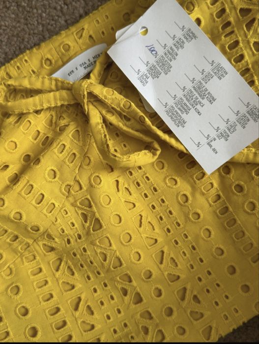 Top scurt zara marimea S