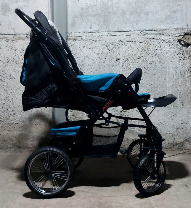 Детская каляска состояния отлычной.