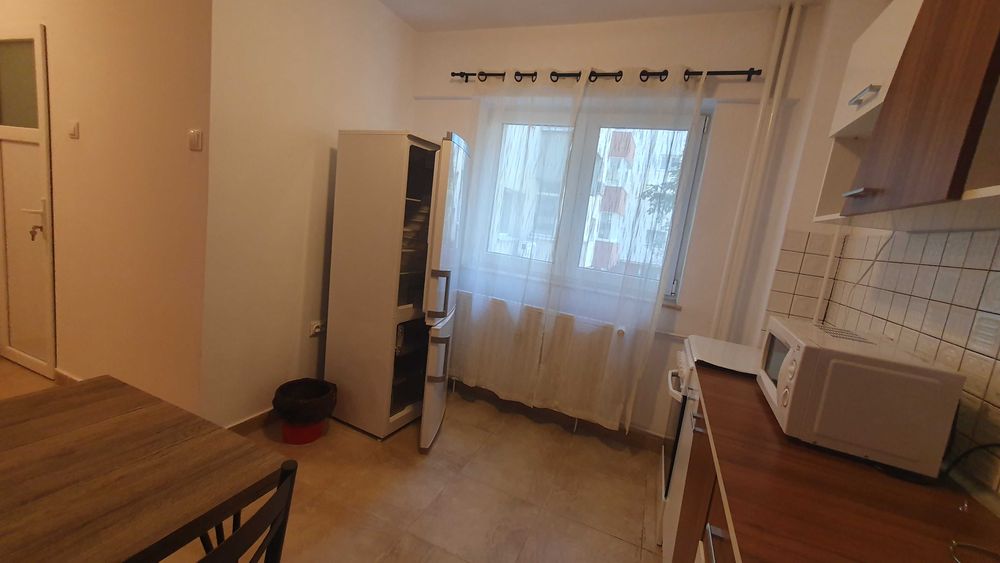 Ofer spre închiriere ap. 2 camere  B-dul Basarabia