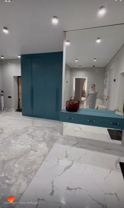 Квартира продается 4к.кв  180кв