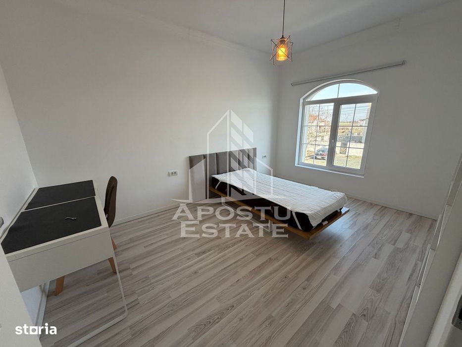 Jumatate de duplex de inchiriat, localitatea Mosnita Noua