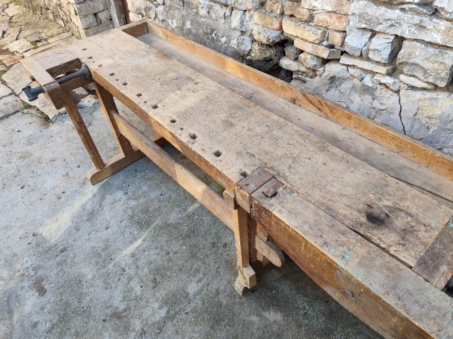 Дърводелски тезгях