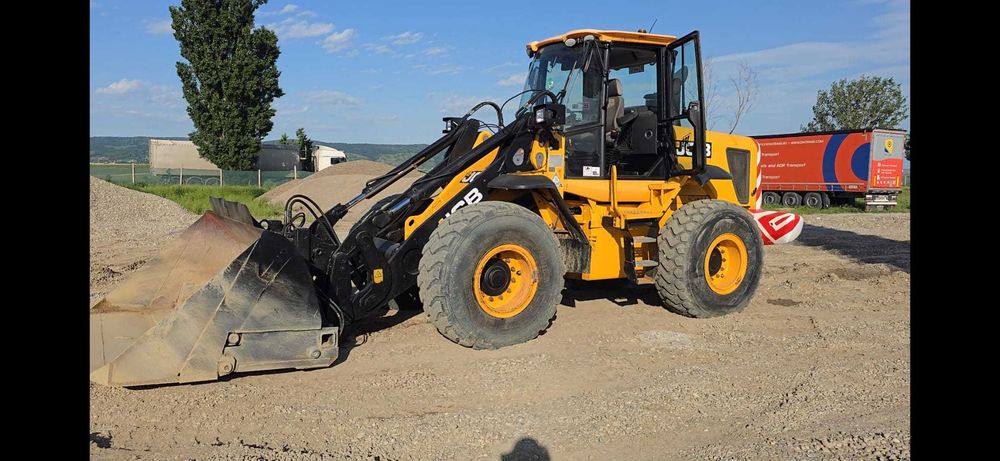Incarcator frontal JCB