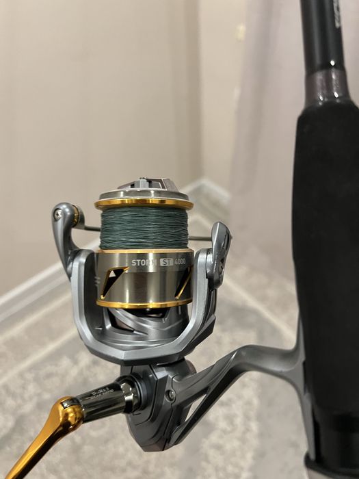 Продаю спиннинг на хищника