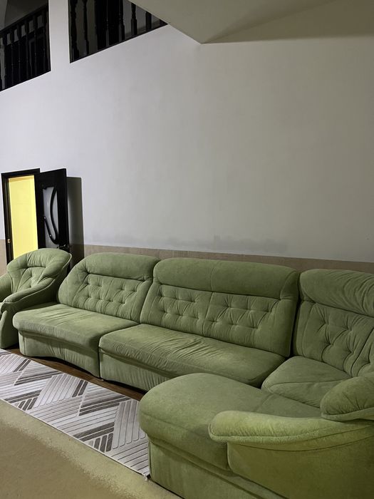 Мягкий уголок диван