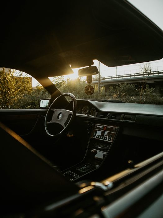 Vând Mercedes-Benz w124 Coupe AMG