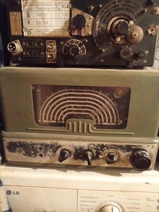 Радиоприемники тип пр 4 п,  ТПС - 58, сиабилизаторы.