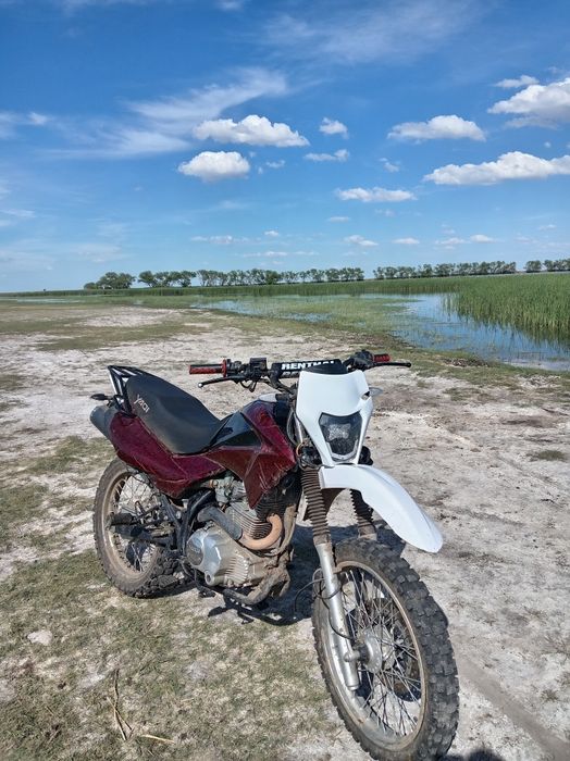 Продаю эндуро yaqi 250