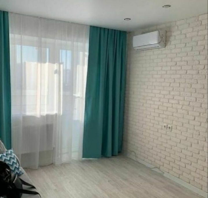 Үйдің ішкі қабырғаларына арналған сәндік кірпіш.