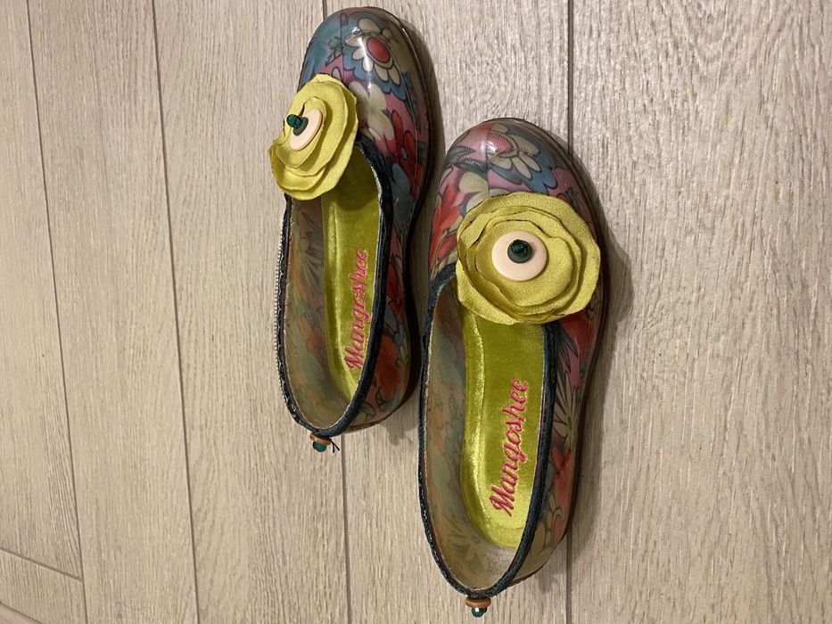 Обувки Мангоши-подходящи за всички сезони