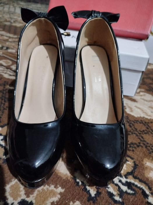 Baxor uchunuljallangan tufli