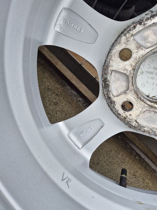 Джанти Hundai 16 цола , 5х114.3 , 6.5j , et45 , 215/70/16 Kia Mazda