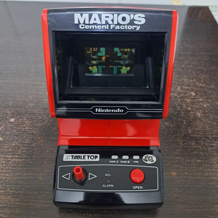 Nintendo Mario S cemant factory 1983