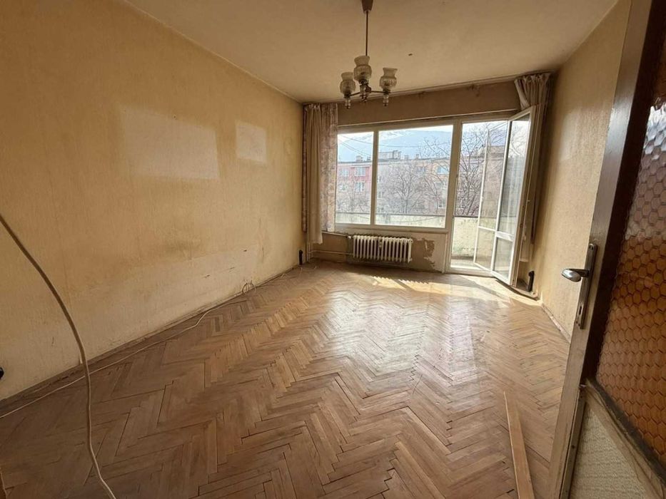 Продава се Двустаен апартамент в София, Гоце Делчев - 60 кв.м за 1607 €/кв.м - Снимка #1