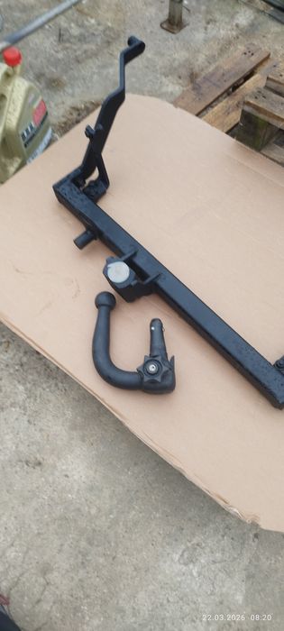 Теглич от Рено Сценик 2000