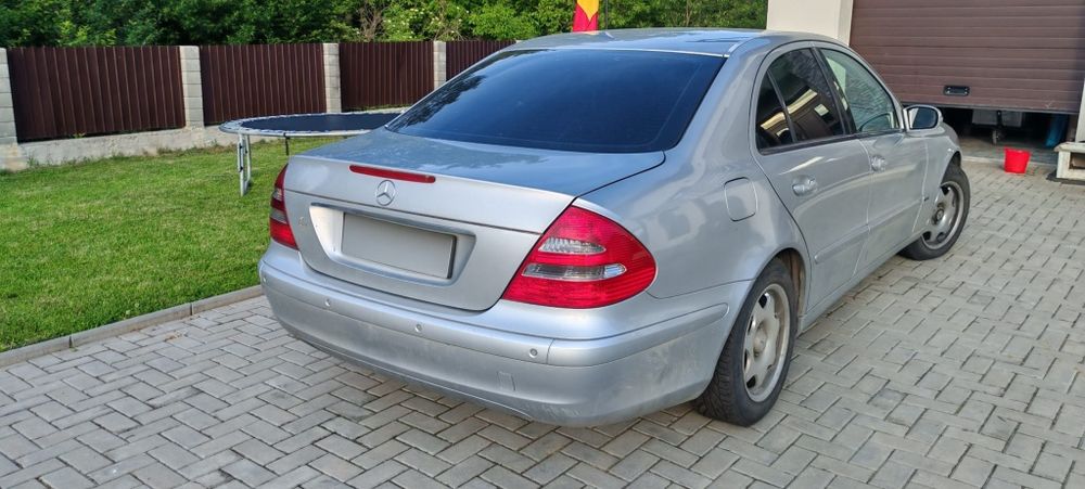MERCEDES-BENZ E-Class 2003 — imagine 3